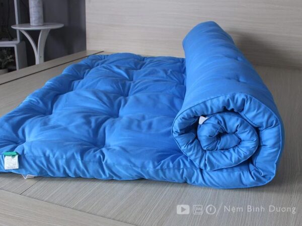 Topper Edena màu xanh dương - Nệm Bình Dương